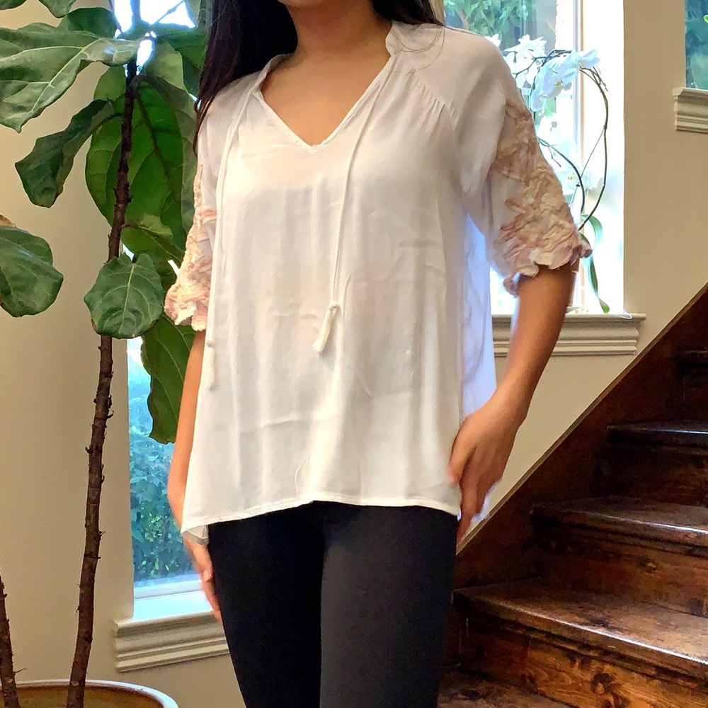 White Floral Sleeve Blouse